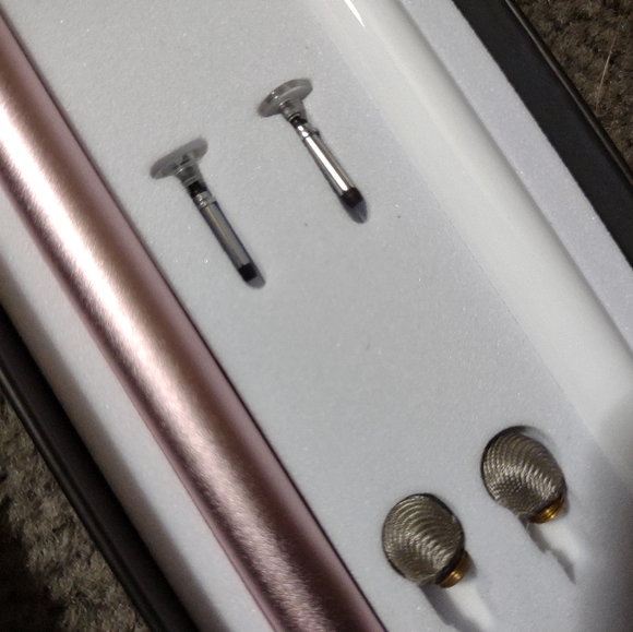 2 Stylus Pens - Picture 4 of 6